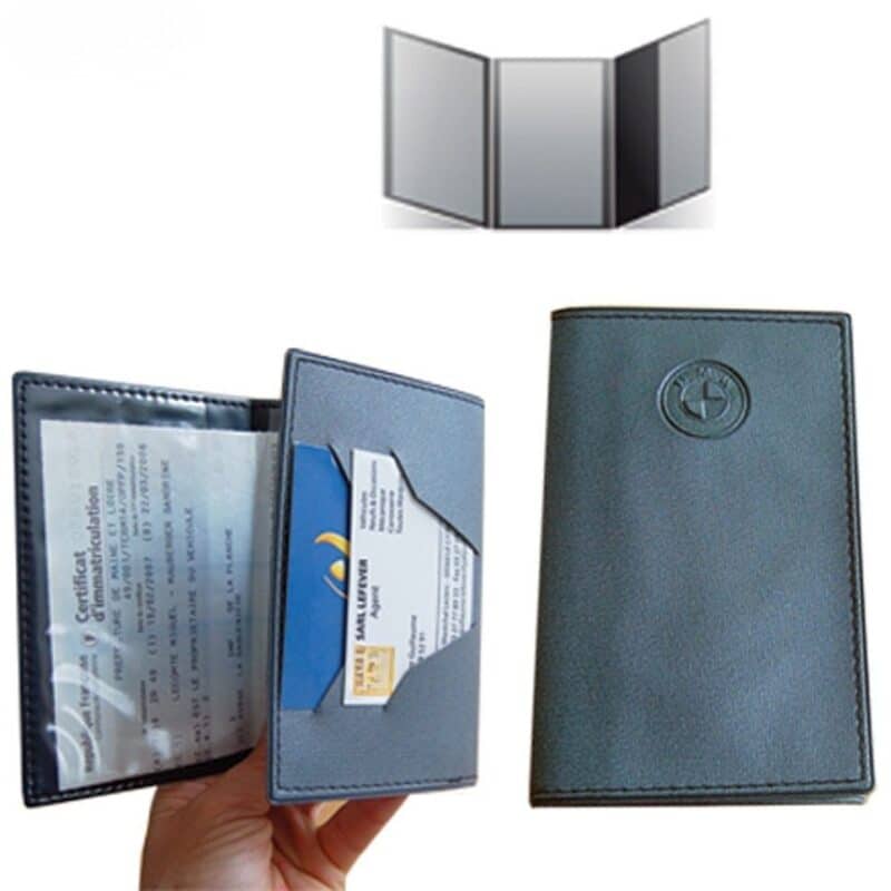 Porte-documents TRILUX personnalisable en Similicuir pour carte grise et papiers de voiture, avec rangements pour cartes et certificats.